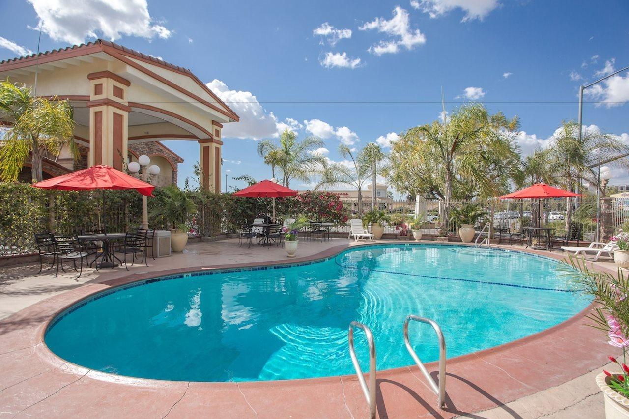 Best Inn & Suites Buena Park Buitenkant foto