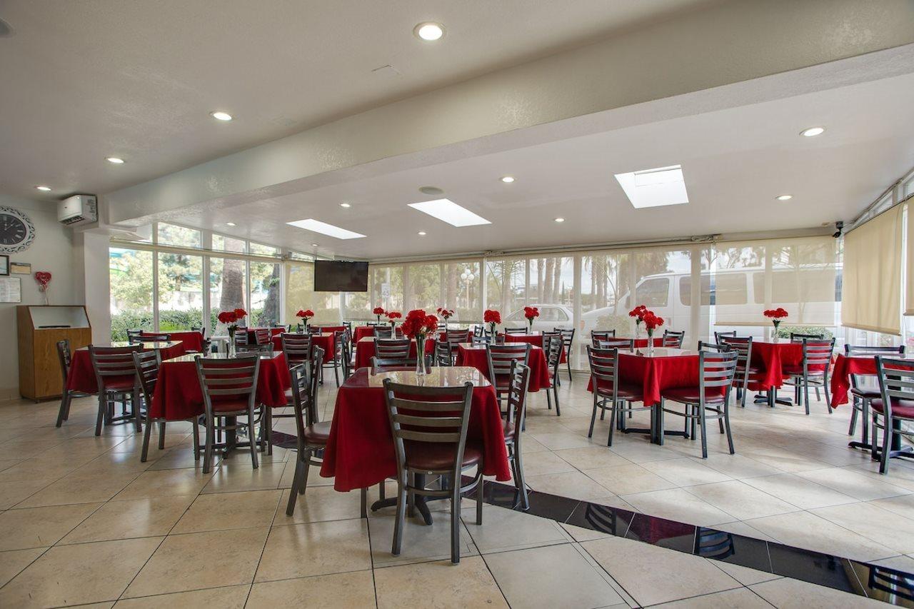 Best Inn & Suites Buena Park Buitenkant foto