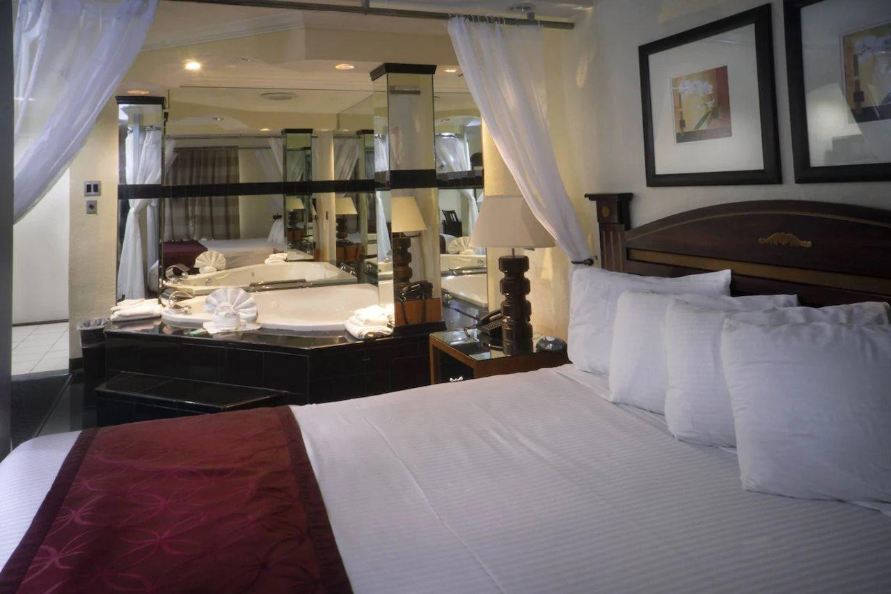 Best Inn & Suites Buena Park Buitenkant foto