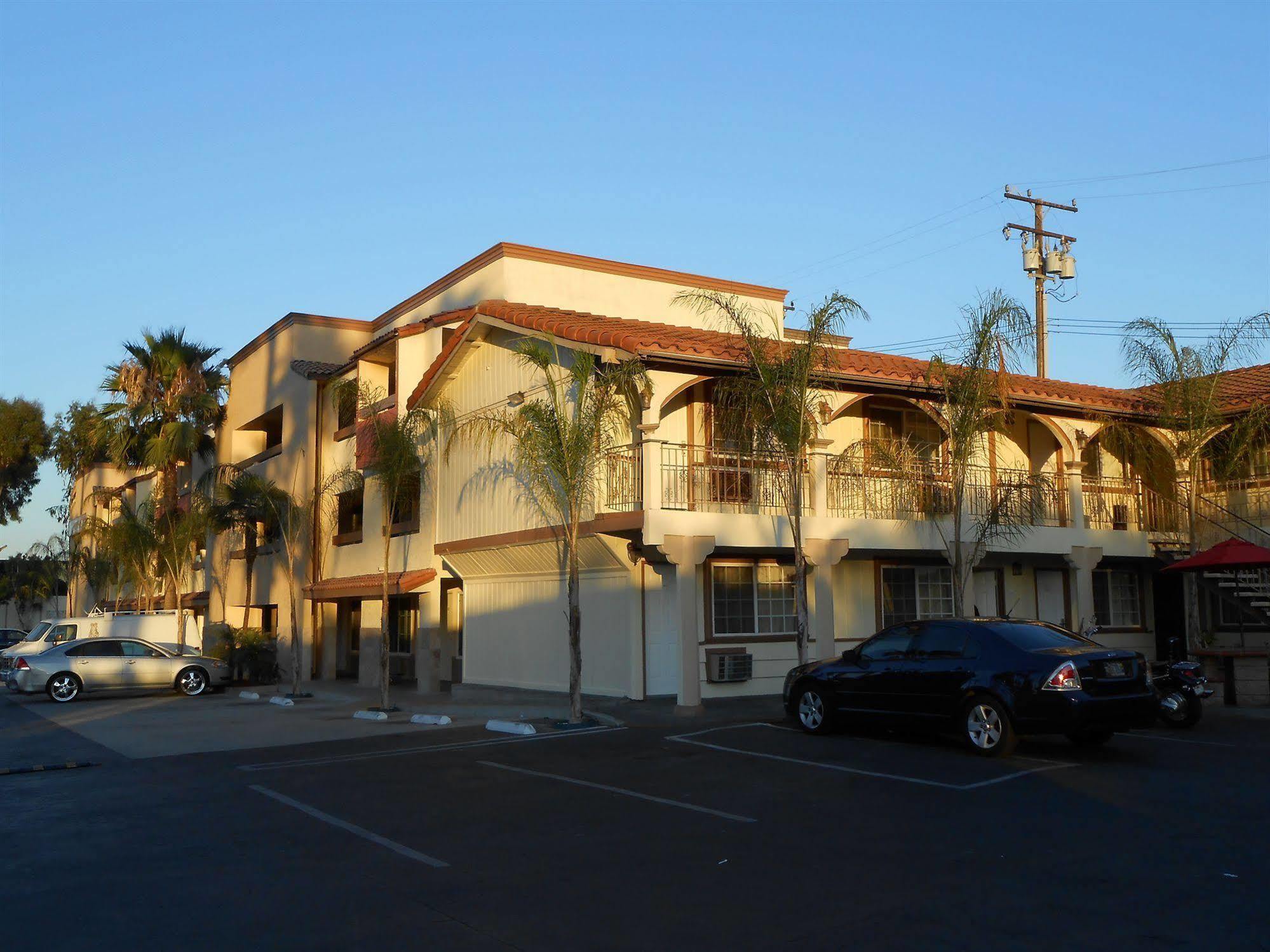 Best Inn & Suites Buena Park Buitenkant foto