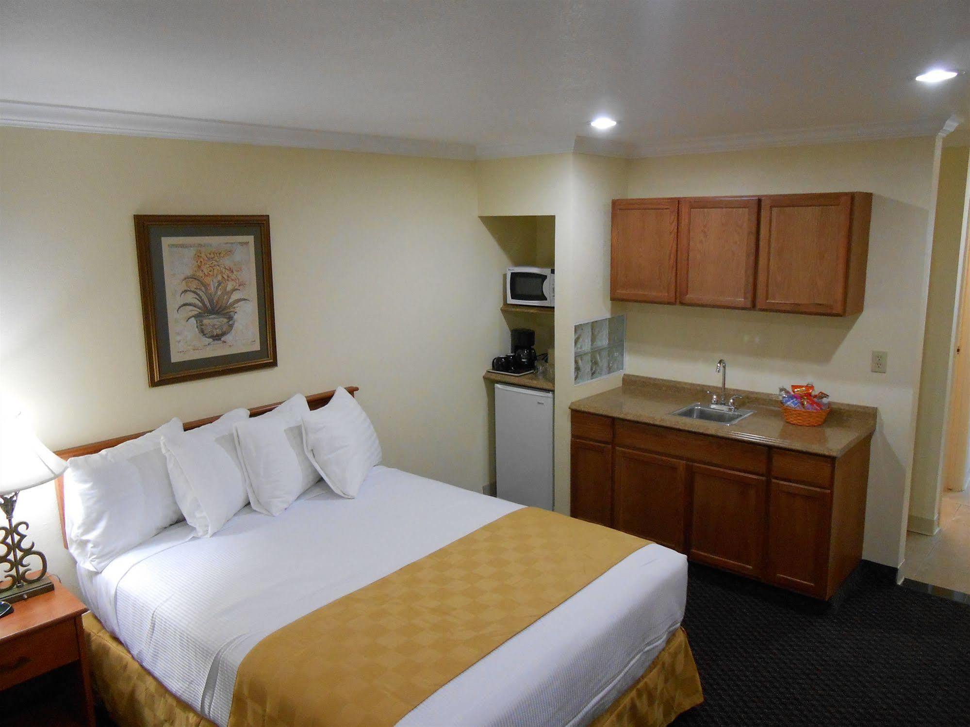 Best Inn & Suites Buena Park Buitenkant foto
